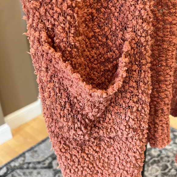 Listicle Soft Cardigan With Pockets - Picture 4 of 7